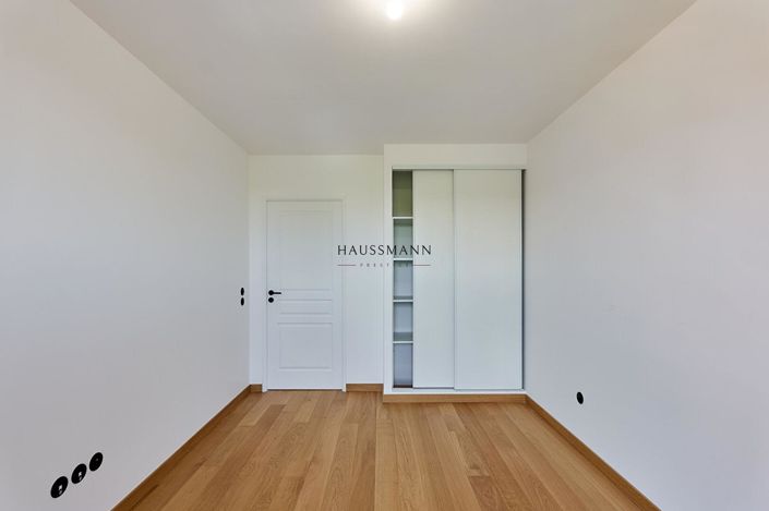 Image No.9-3 Bed Apartment for sale