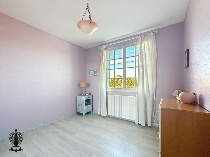 Image No.7-3 Bed House for sale