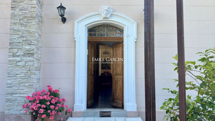 Image No.7-5 Bed Property for sale