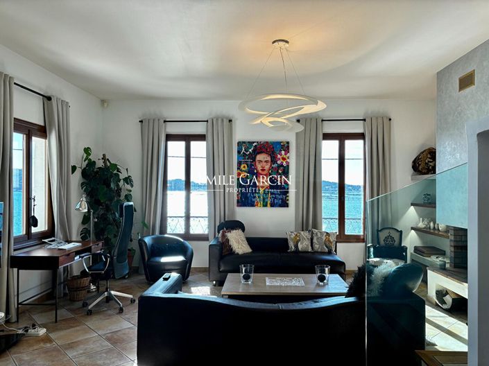 Image No.2-3 Bed House for sale