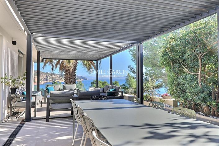 Image No.9-6 Bed Property for sale