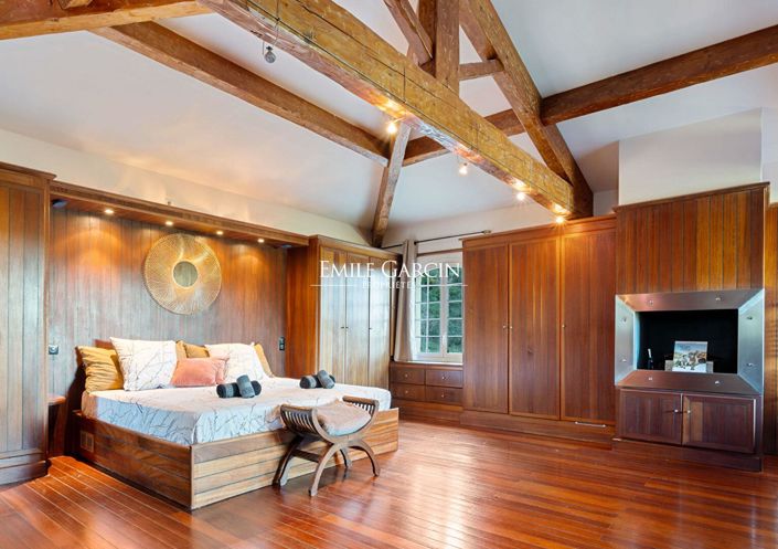 Image No.11-5 Bed House for sale