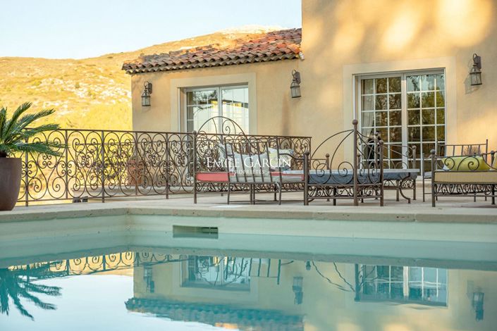 Image No.4-5 Bed House for sale