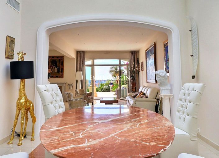 Image No.5-3 Bed Property for sale