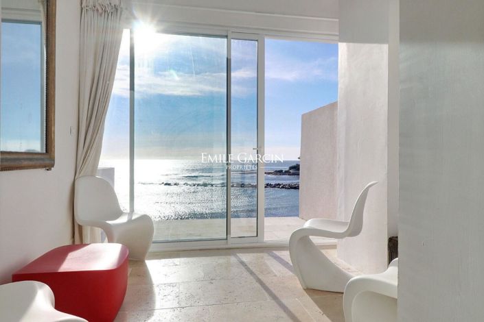 Image No.3-3 Bed Property for sale