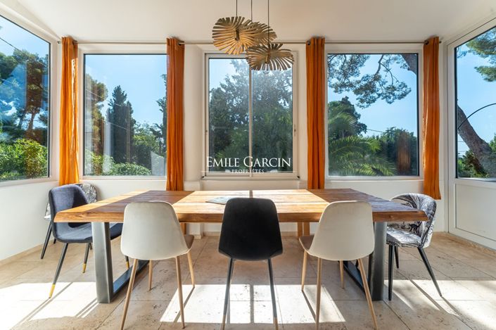 Image No.3-6 Bed House for sale