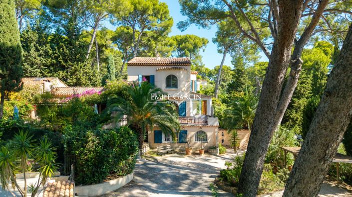 Image No.7-6 Bed House for sale