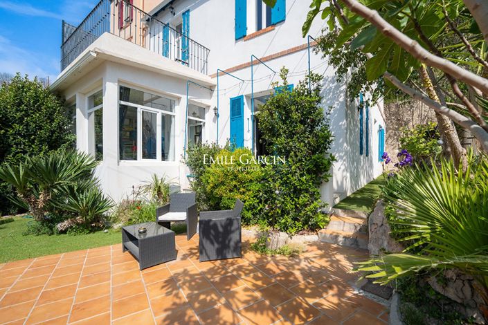 Image No.2-5 Bed House for sale