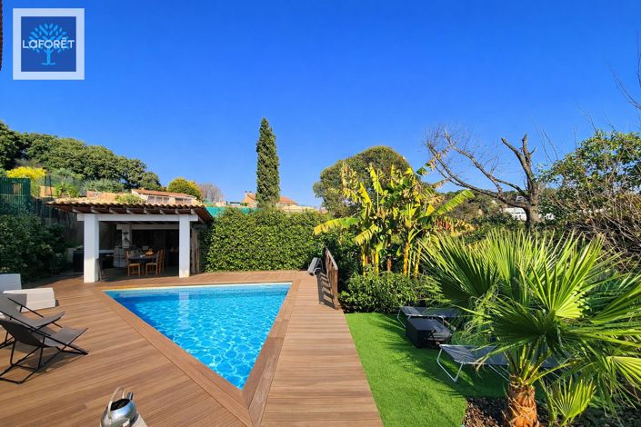 Image No.8-5 Bed House for sale