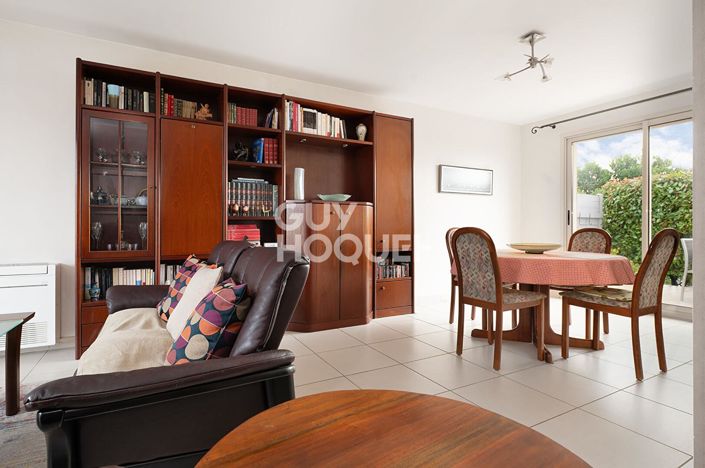 Image No.3-3 Bed House for sale