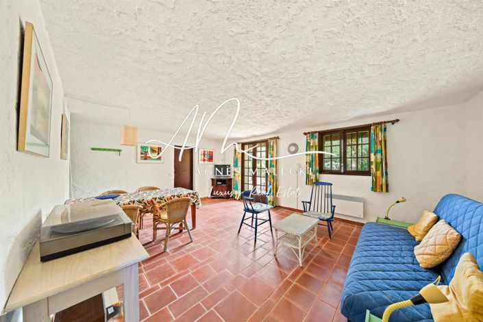 Image No.13-6 Bed House for sale