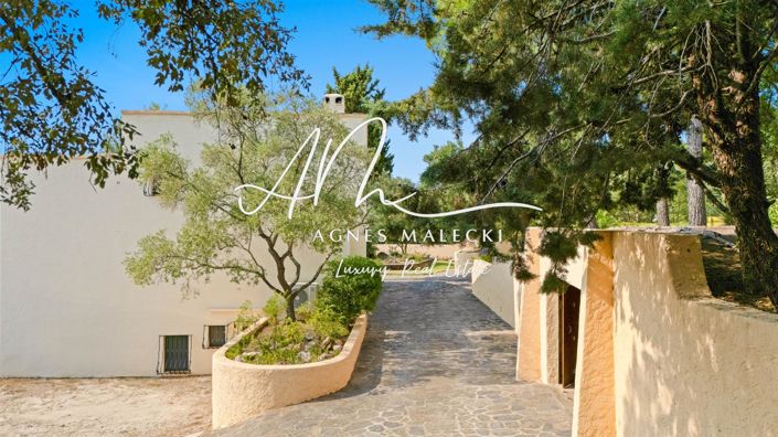 Image No.8-6 Bed House for sale