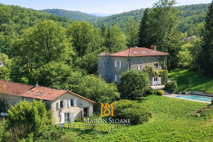 Image No.2-10 Bed House for sale