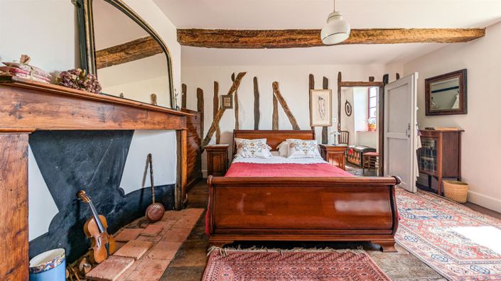 Image No.18-5 Bed House for sale