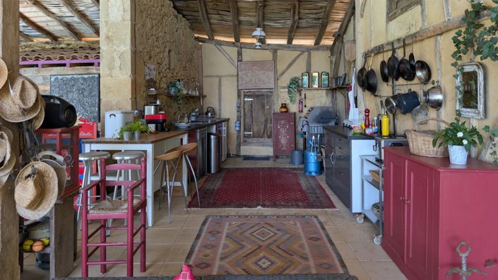 Image No.24-5 Bed House for sale