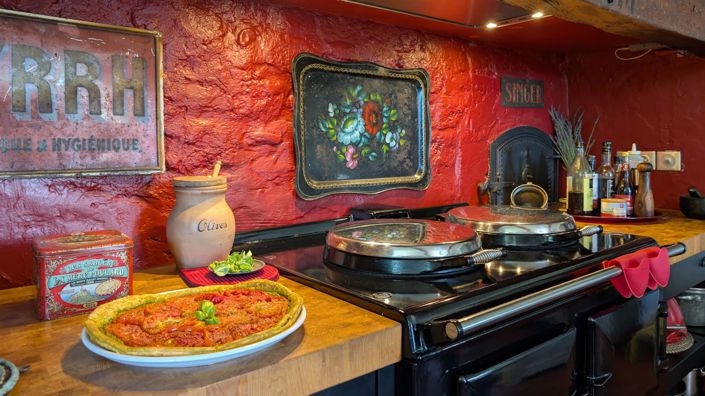 Image No.9-5 Bed House for sale