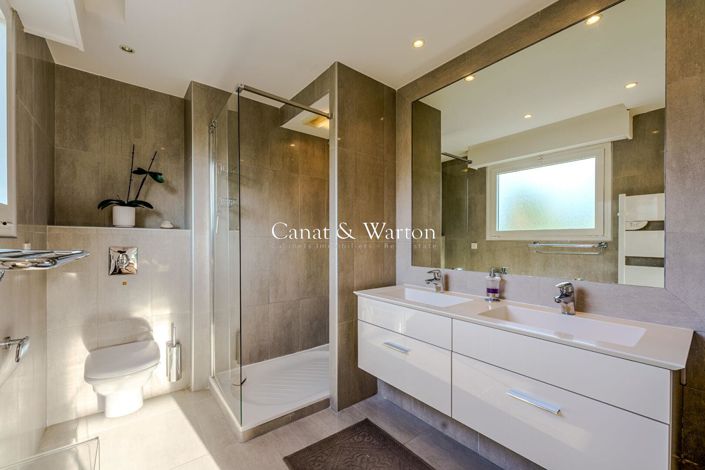 Image No.7-3 Bed Apartment for sale