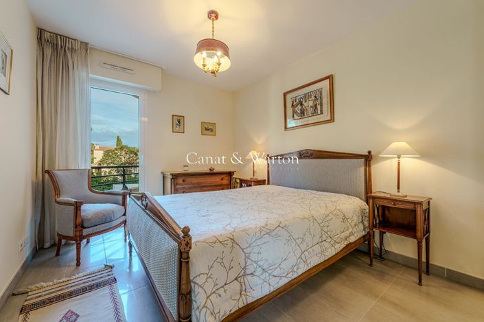 Image No.8-3 Bed Apartment for sale