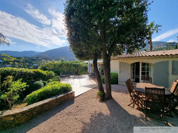 Image No.12-4 Bed House for sale