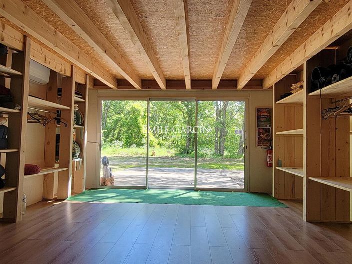 Image No.10-12 Bed House for sale