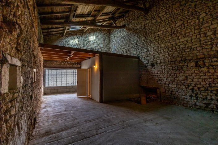 Image No.11-3 Bed House for sale