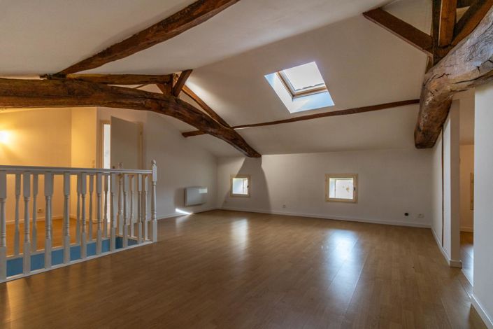 Image No.8-3 Bed House for sale