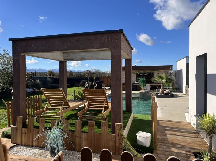 Image No.12-4 Bed Property for sale