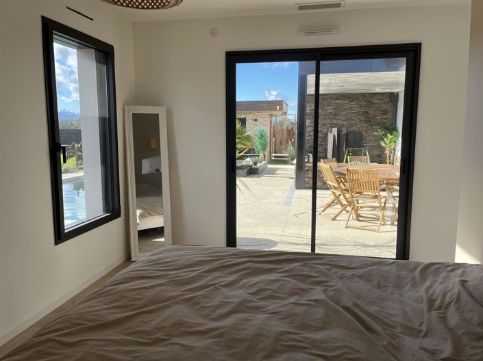 Image No.6-4 Bed Property for sale