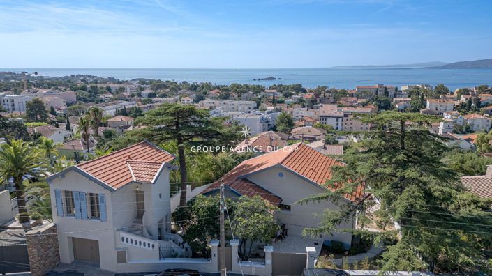 Image No.5-6 Bed House for sale