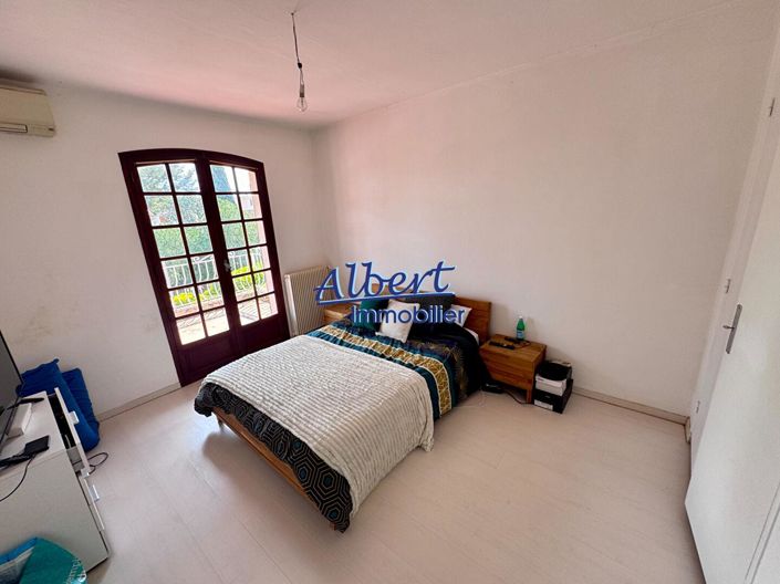 Image No.11-3 Bed House for sale