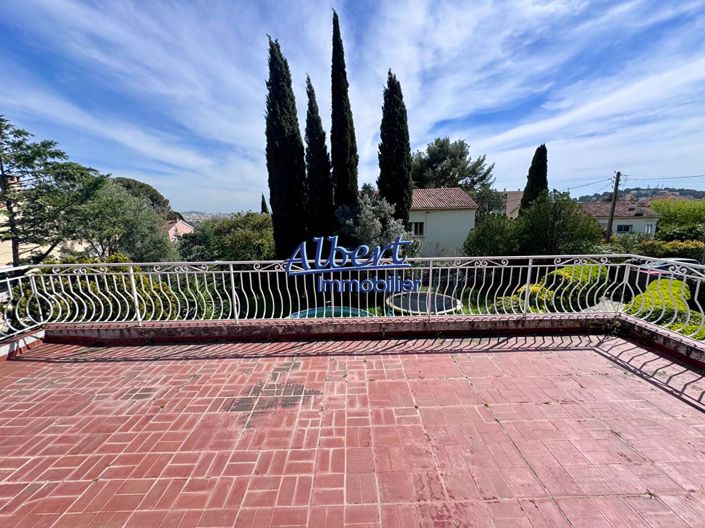 Image No.15-3 Bed House for sale