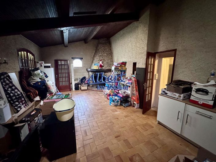 Image No.9-3 Bed House for sale