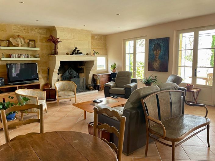 Image No.7-Propriété de 6 chambres à vendre à Saint-Emilion