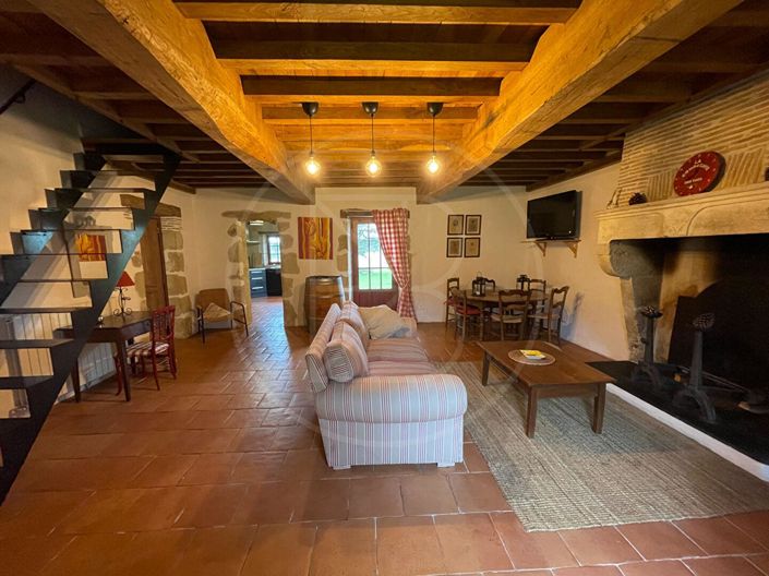 Image No.17-9 Bed House for sale