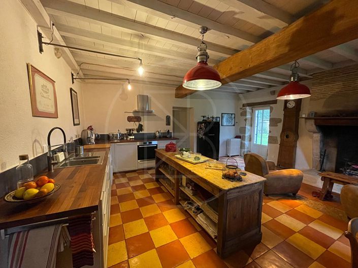 Image No.3-9 Bed House for sale