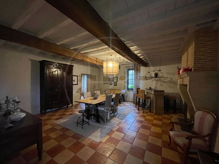 Image No.4-9 Bed House for sale