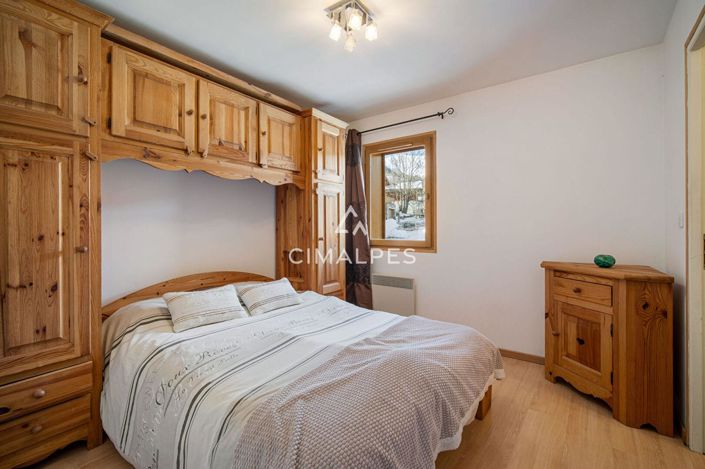 Image No.11-7 Bed Property for sale