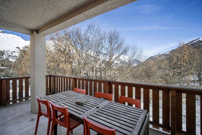 Image No.13-7 Bed Property for sale