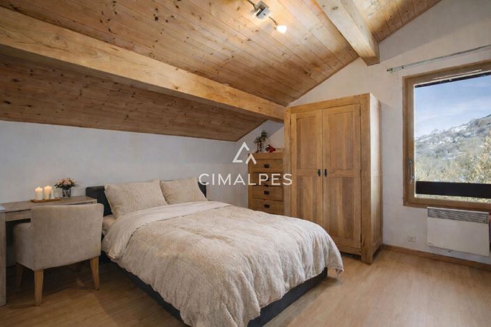 Image No.7-7 Bed Property for sale