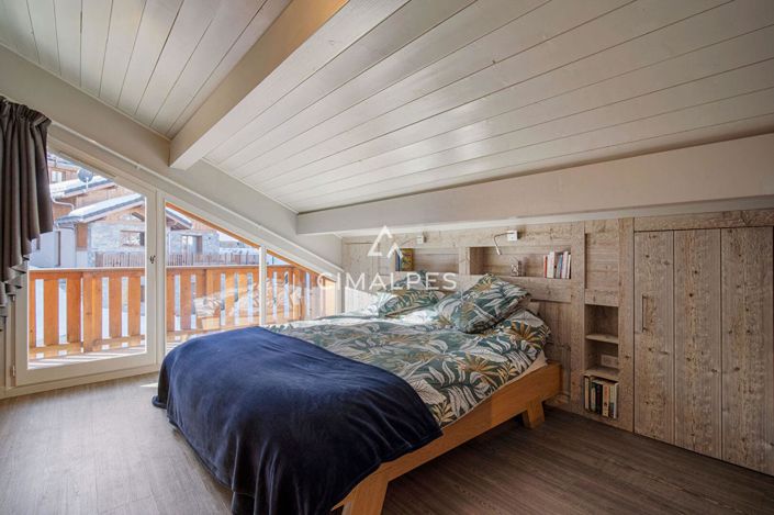 Image No.8-7 Bed Property for sale