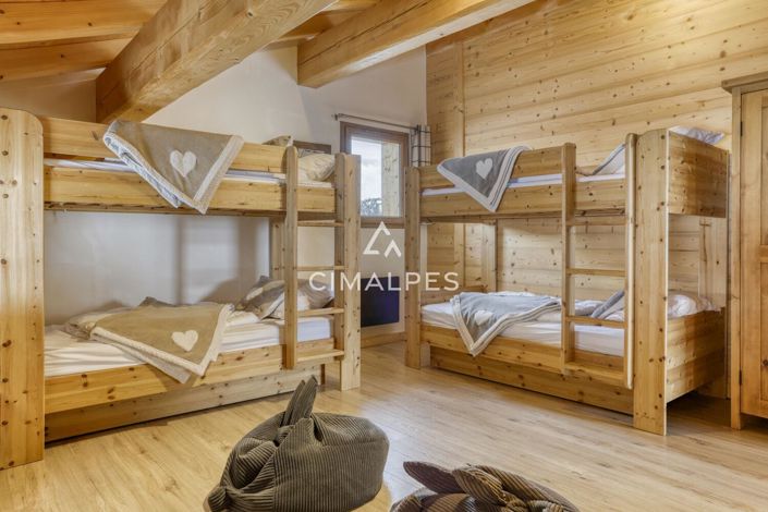 Image No.11-6 Bed House for sale