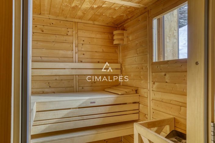 Image No.6-6 Bed House for sale