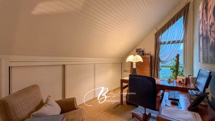 Image No.16-5 Bed House for sale