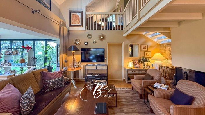 Image No.5-5 Bed House for sale