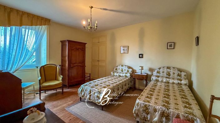 Image No.15-9 Bed House for sale