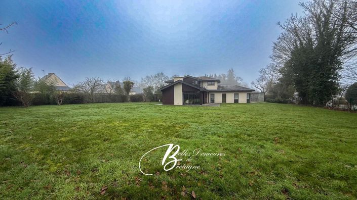 Image No.2-5 Bed House for sale