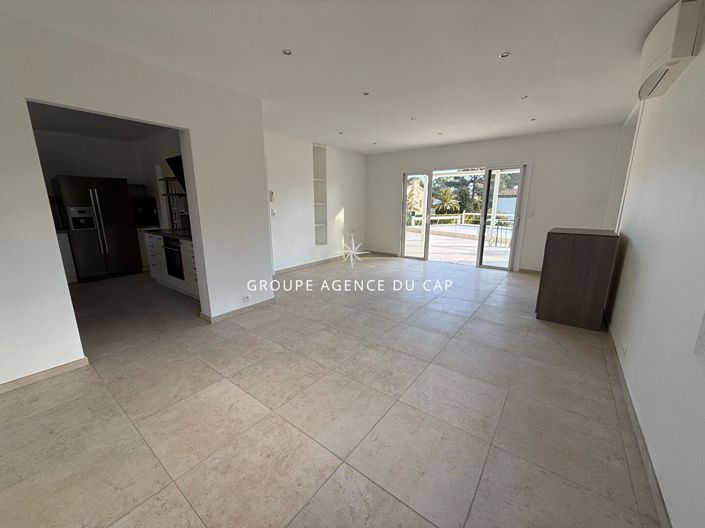 Image No.5-Maison de 3 chambres à vendre à Saint-Raphael