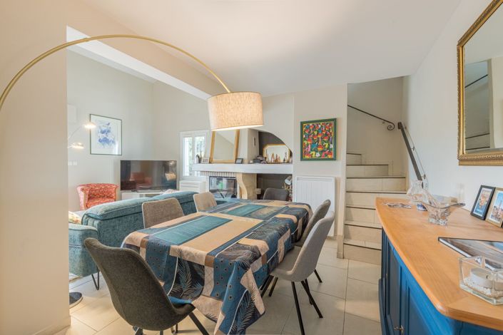 Image No.16-4 Bed House for sale