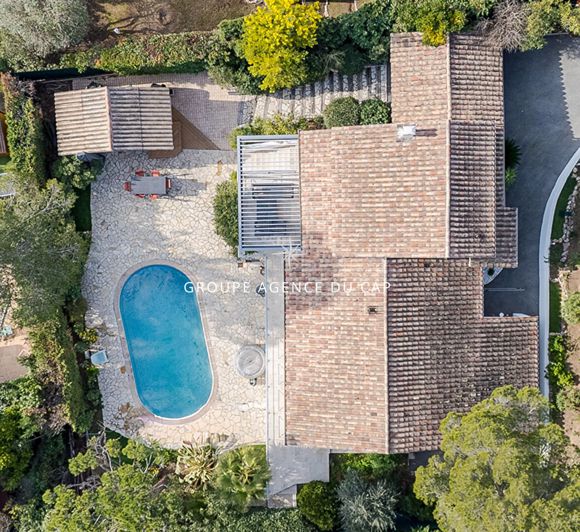 Image No.6-4 Bed House for sale