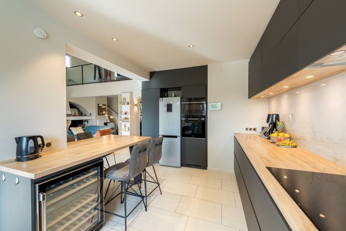 Image No.9-4 Bed House for sale